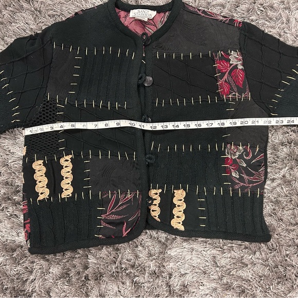 Vintage Sandy Starkman Patchwork Embroidered Sweater size M black/red/yellow - Picture 8 of 10